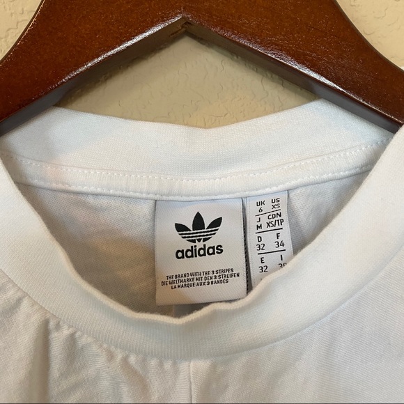 adidas colorblock cropped tee - Picture 4 of 4